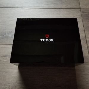 TUDOR BLACK BAY S&G